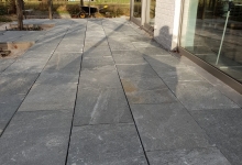 Terras in tegels Kavalas (nog niet ingewassen)